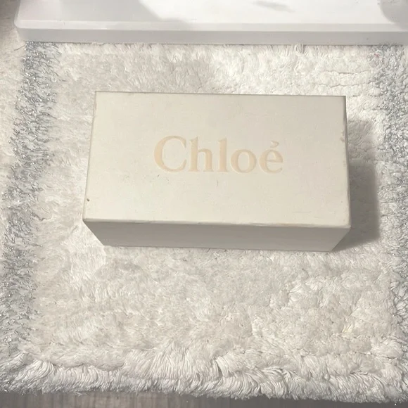 Chloé Sunglasses - Picture 2 of 8